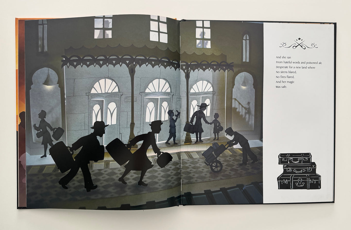 Lotte's Magical Paper Puppets Illustrated Book